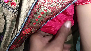 Saree utha kar village Bhabhi ki chudai kiya