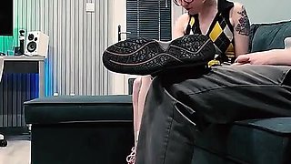 Mesmerized Into Horny Slut Who Has Threesome