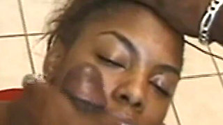 Mounettes Swallow Cock Hard