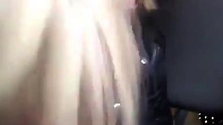 Deutsche Amateure geben Gruppen-Blowjob im Bus