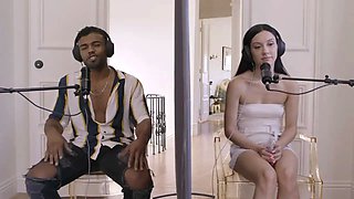 Sexy jazmin luv gets her clitoris munched by cool troy francisco