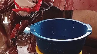 Sugarmommy Bathing After Getting Fucked 6 Rounds