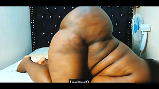 Farting BBW Anal Dildo and Standing Twerk