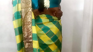 Tamil Saree Hot Busty Aunty Fucking in House