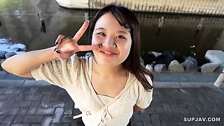 Cute Japanese teen Gives a Tedious Handjob