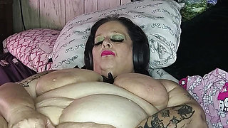 It Takes 2 Double Dose to Squirt This Chubby Chunky Ho