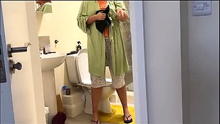 Emma Voyeur Caught Peeing - Angry Stepmom Humiliated in 4K Voyeur Fantasy