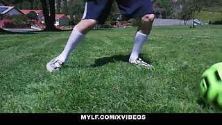 Mylf - testing my stepmoms (Reagan Foxx) fresh tis