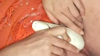 Sexy MILF Masturbates