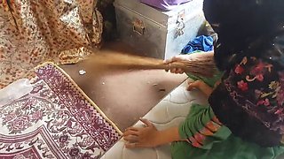 Tiktoker University Me Cleaning Room Karti Huy