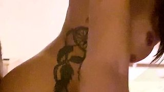 A guy fucking HOT shemale in homemade action