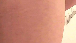 Shower dildo fuck Mama_Foxx94