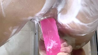 Solo booty assed babe ass toying masturbation in hi def