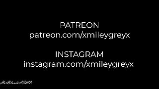 Sexy Footjob, Close-up View & Intense Sounds - Miley Grey