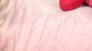 Clean Lauren's Filthy Feet Featuring Lauren Phillips