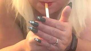 Sexy BBW Masturbates and Smokes Newports