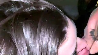 Amateur blondes pov blowjob and hardcore fun with lucky dude
