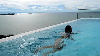 Bubble butt Thai teen fucked hard doggy