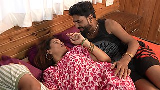 Hot Indian Desi New Couple Hard Sex in the Room