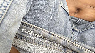 Called a beautiful girl from a native village to the field and her