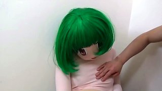 Hot amateur teen girl toying pussy in bed on webcam