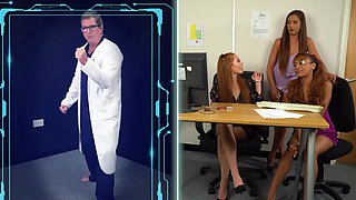Horny MILFs having fun during foursome - Amber Green & Bluelah