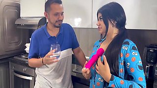 Mia Montielth In I Seduce The Plumber In My Pajamas Because My Husband Doesnt Fuck Me Every Day 12 Min