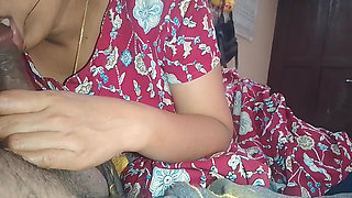 Delhi Nurse Anagha Puts Her Boyfriend's Penis in Her Mouth and Sucks His Milk