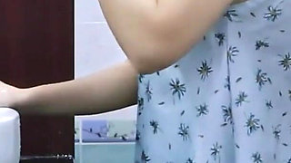 Secretly Photographed: Nong New Undressed, Washing Face, Brushing Teeth Ninewthai