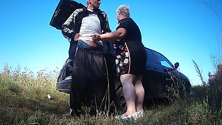 My Girlfriend Holds My Dick While I Pee and Then Gives Me a Blowjob in Outdoor
