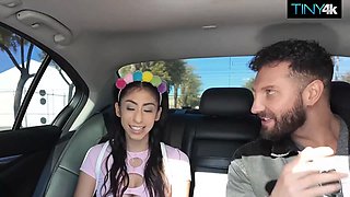 Sona bella hooks up with Big Cock on the rail home