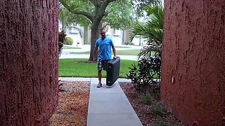 Massage therapist Fucks Older MILF Ebony