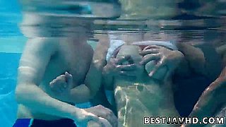 ASIAN XXX WOMAN Suzuna Komiya deep mouths by pool in Japan - hottest sex!