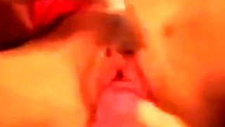 Svenska blondin spelar med dildo