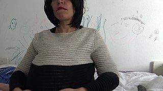 Pregnant French cuckold woman in a suburb in Marseille