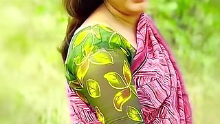 Indian Desi Village Padosi Bhabhi Sex in Jungle, Fuck Her Tight Pussy First Time