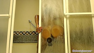 Honeymoon Shower Time
