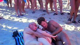 Amateur women fuck guy in amateur group sex porn