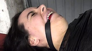 FetishGarage – Mummified feet brushing