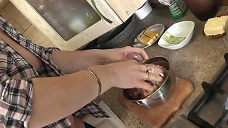 MILF sexy blonde continues cook in kitchen without panties and bra. Handjob. Natural tits. Big Ass. Pussy. Stockings High Heels