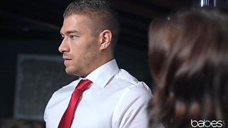 Tempting MILF pornstar heart-stopping xxx clip