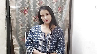 Step sister ko bathroom me piche se pakad ke pel diya