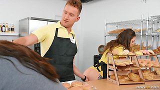 Biz Up Front, Party In The Back With Van Wylde, Maddy May, Lily Lou - Brazzers