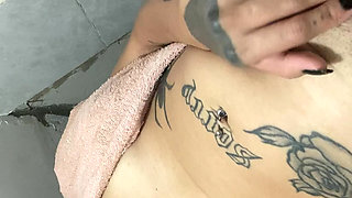 Skinny masturbating