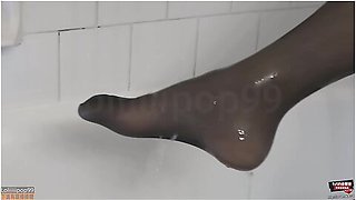Fuck My Stepsister In Wet Pantyhose 继的湿袜诱惑