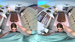 Tight Twerk with Naomi Ryder
