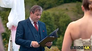 Sexy Bride With Natural Tits Fucks Hound Groom in Public Outdoor Wedding