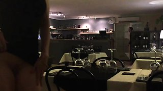 Amateur blonde babe masturbates on cam