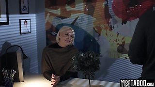 Derrick Pierce And Helena Locke In Stepmom Photographer Fucks Monster Chopper Client