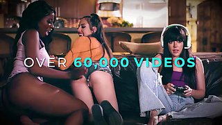 GIRLSWAY - Avery Black Offers Pussy To Caring Emergency Dispatcher Karlee Grey - SPANISH SUBTITLES